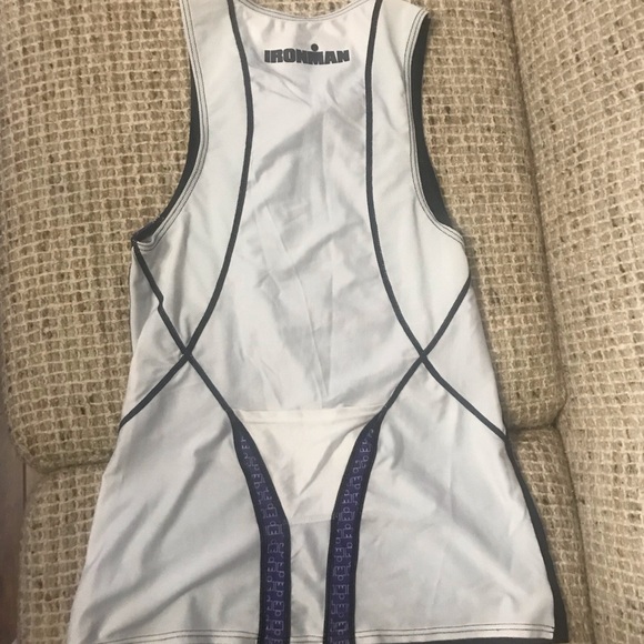 Ladies cycling Jerseys and outfits. - Picture 11 of 16